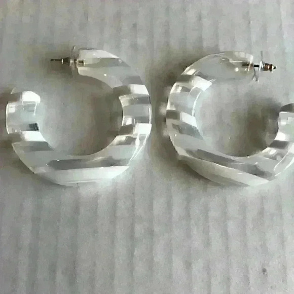 J Crew new Large Beveled Hoops in White To… - Picture 6 of 8
